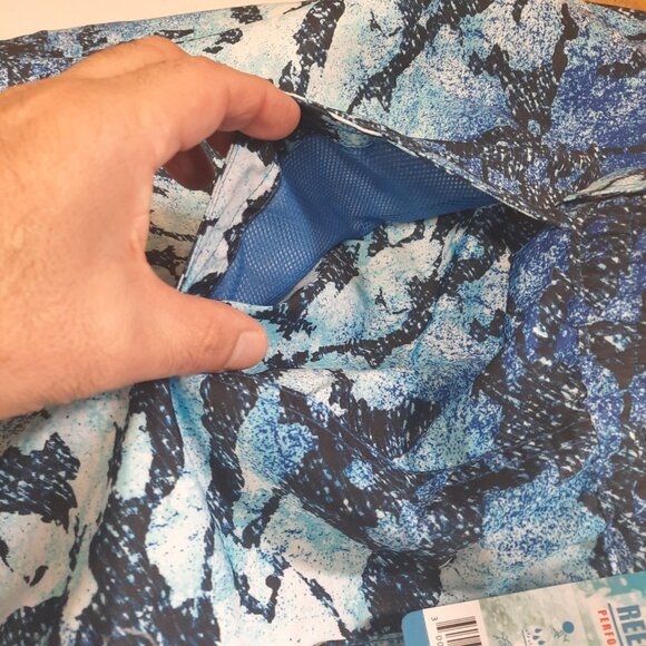 Reel Legends Men’s XX-Large Fishing Shorts Blue Camo Cargo Water Repellent NWT - Picture 10 of 13